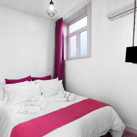 Crooked Floor House - 1St Floor Apartment Porto Bagian luar foto