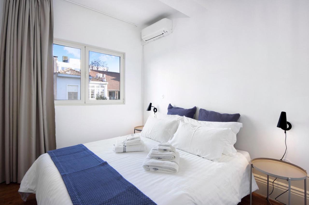 Crooked Floor House - 1St Floor Apartment Porto Bagian luar foto