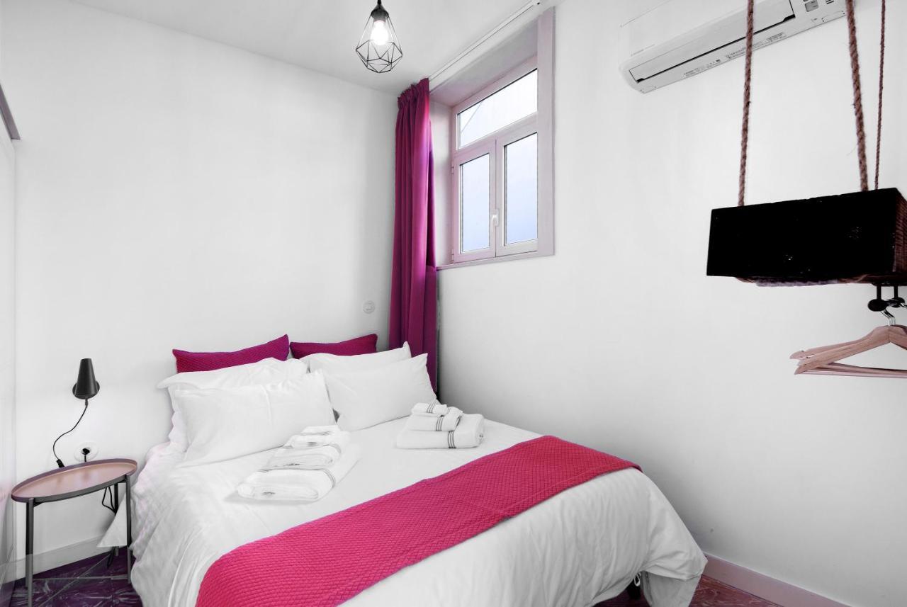 Crooked Floor House - 1St Floor Apartment Porto Bagian luar foto